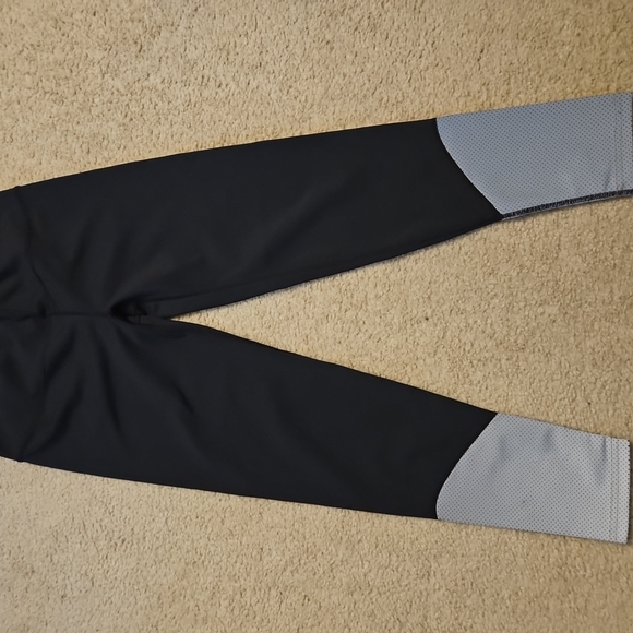 oiselle Pants - Oiselle Black And Reflective Leggings Sz 10